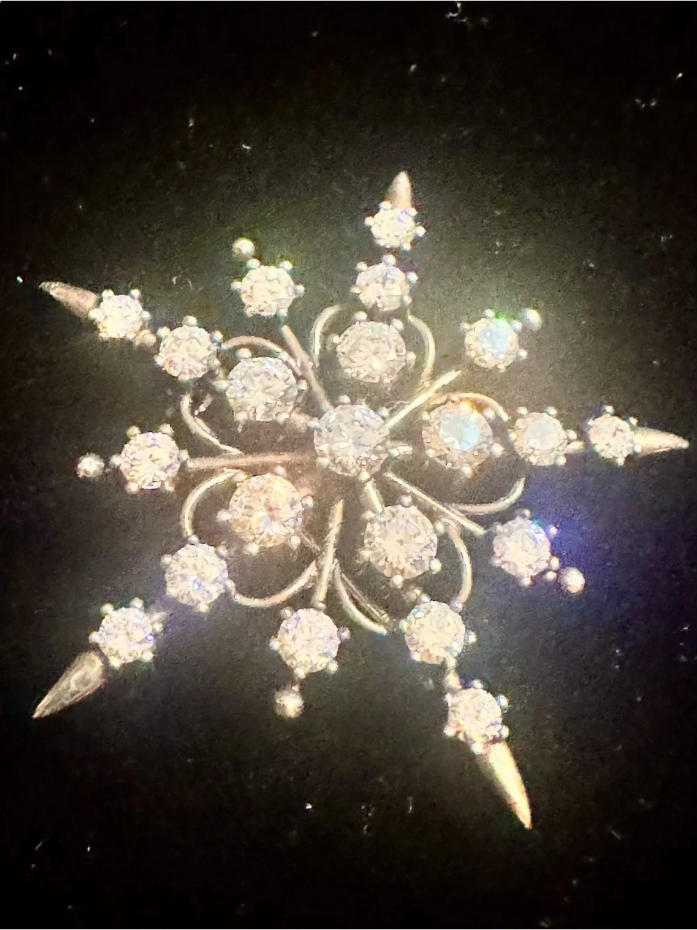 Vintage 925 Silver Snowflake brooch with CZ Clear Crystal accents - Picture 7 of 10